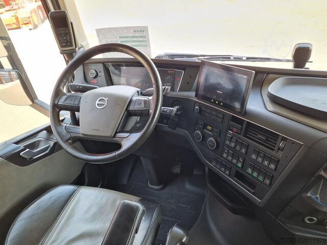 Standard-SZM Volvo FH 13.500 Globetrotter XL 6x2 - Retarder - Full...