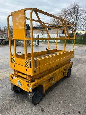 Scissor lift Haulotte Compact 8 - Scherenarbeitsbühne 8,2m, BJ 2021