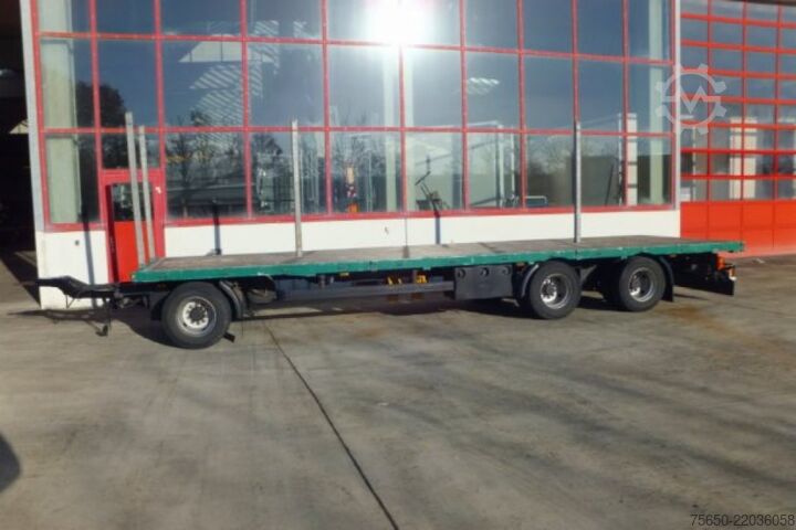 Open trailer  3 Achs  3 Achs Jumbo- Pritschenanhänger mit Steckrungen