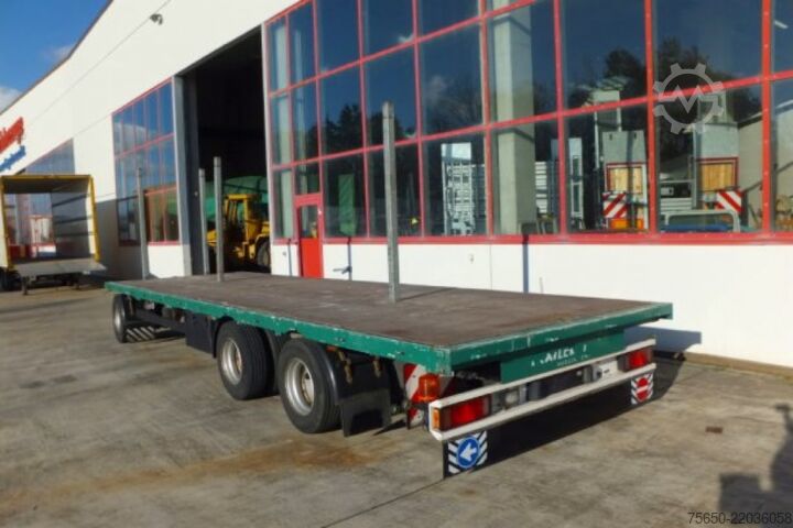 Open trailer  3 Achs  3 Achs Jumbo- Pritschenanhänger mit Steckrungen