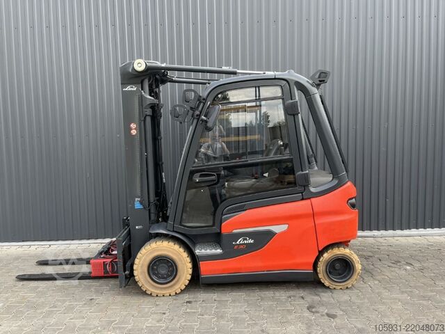 Electric 4-wheel forklift Linde E30-01