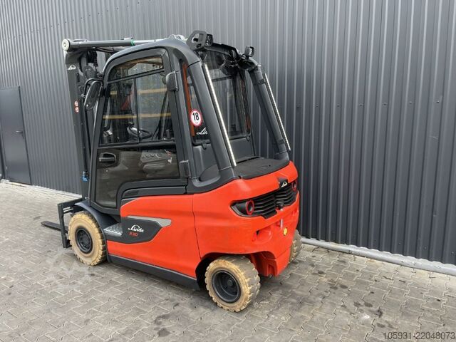 Electric 4-wheel forklift Linde E30-01
