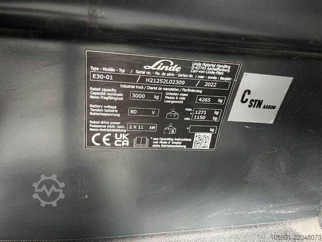 Electric 4-wheel forklift Linde E30-01