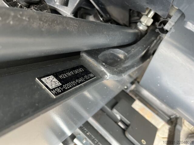 Electric 3-wheel forklift Linde E16-02