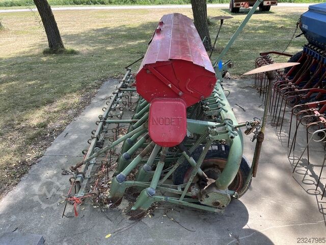 Other seeding machines #776392 OVERIGE OVERIGE ZAAIMACHINES #776392