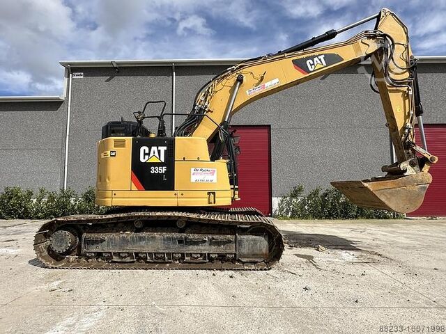 Raupenbagger Caterpillar 335FL