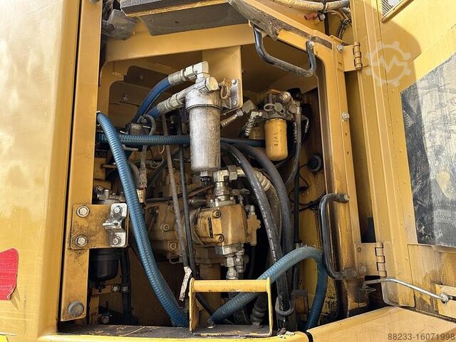 Raupenbagger Caterpillar 335FL