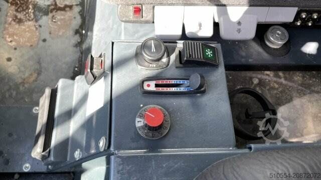 Kehrmaschine Boschung Boschung S3 Kehrmaschine Sweeper / HAKO / BUCHER