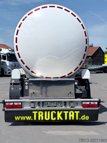 Tanker semitrailer KÄSSBOHRER V2A 28 cbm, APOLLO-Pumpe, Leer nur 5,5 to.