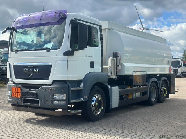 Tanker truck MAN TGS 26.440 Willig Diesel/Heizöl Oben/unten Lenk