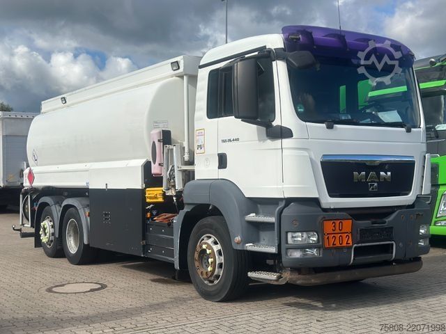 Tanker truck MAN TGS 26.440 Willig Diesel/Heizöl Oben/unten Lenk