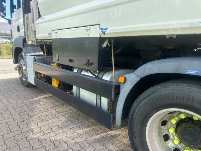 Tanker truck MAN TGS 26.440 Willig Diesel/Heizöl Oben/unten Lenk