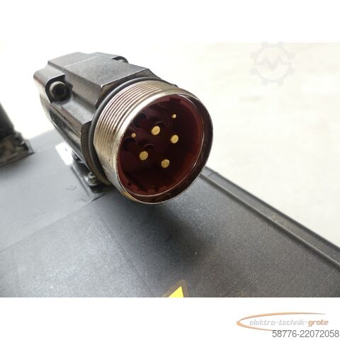 Control unit KUKA 1FK7105-5AY81-1YY3-Z S18 Servomotor SN: YFW750709813010