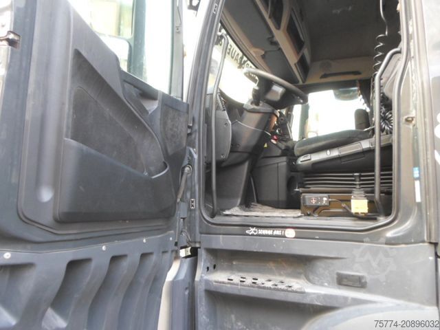 Standard tractor unit MERCEDES-BENZ 2663LS/ 6x4