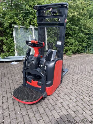 Ride-on stacker Linde L14AP