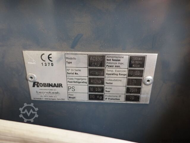 Air conditioning service units ROBINAR AC690PRO