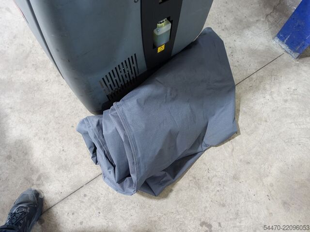 Air conditioning service units ROBINAR AC690PRO