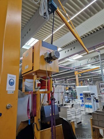 Vertikales Bearbeitungszentrum Matec 30 L
