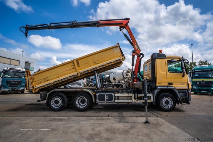 Tipper with crane MERCEDES ACTROS 2641-MP3-6x2-4+ PK 18 T/m/3XHydr.
