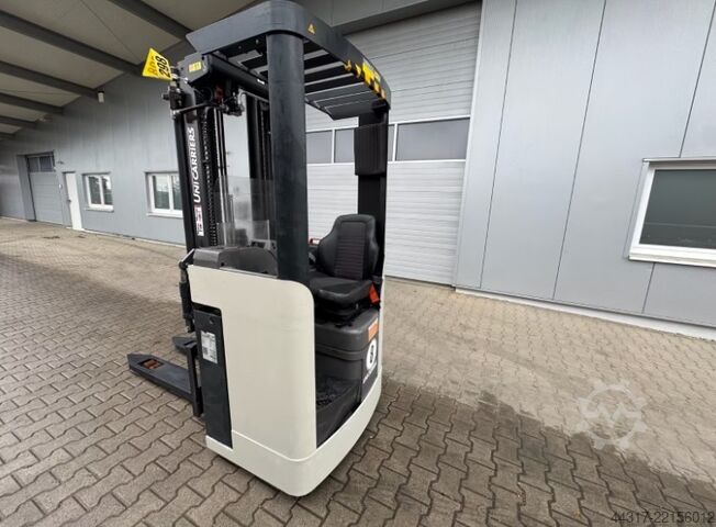 Unicarriers Sitz-Hochhubwagen Triplex 48 UniCarriers 