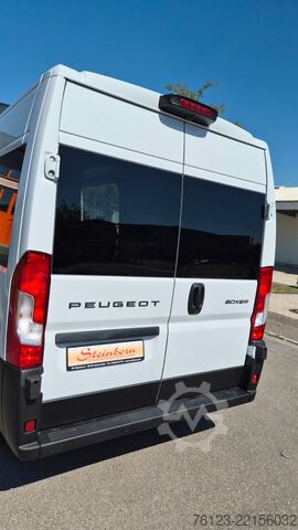 Kastenwagen hoch PEUGEOT Boxer  Hochraum 9 Sitzer L3H2 verglast BlueHDi