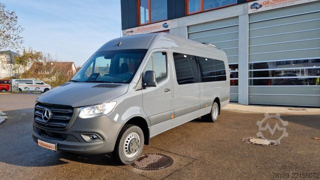 Kleinbus MERCEDES-BENZ 8 Sprinter Lord Light 22 Sitzer Vorlauffahrzeug
