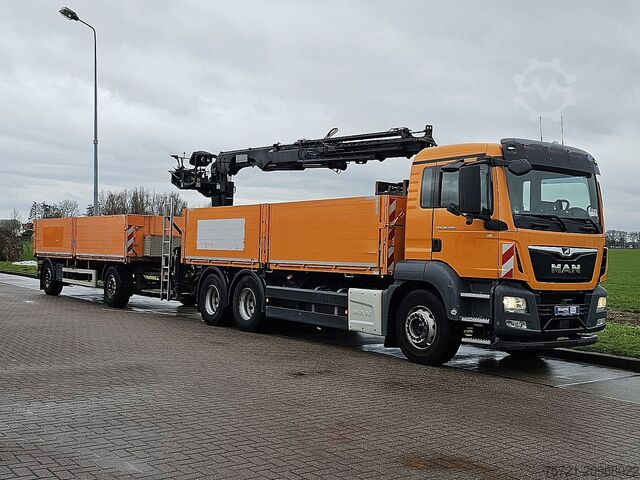 Loading platform M.A.N. 26.440 TGS