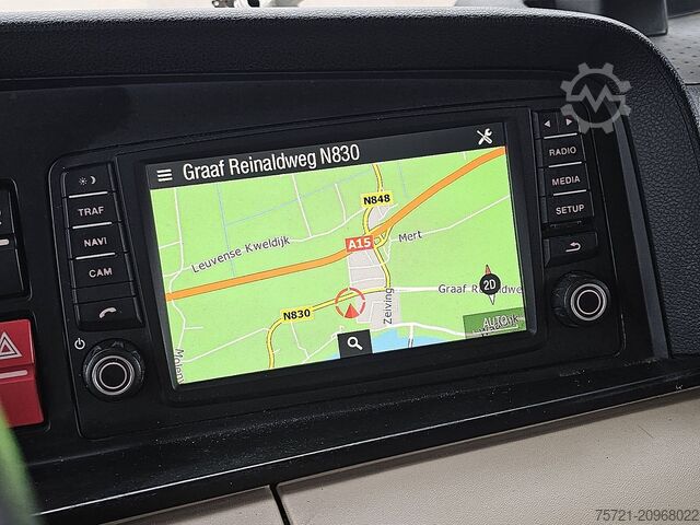 Loading platform M.A.N. 26.440 TGS