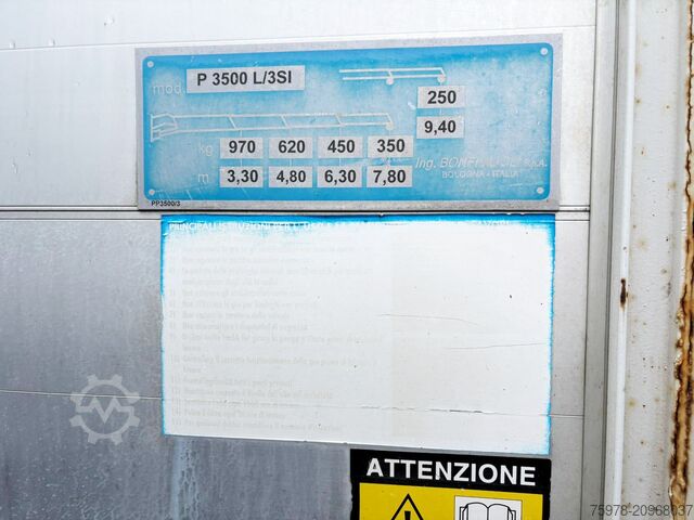 Truck with crane and fixed flatbed IVECO 65C18