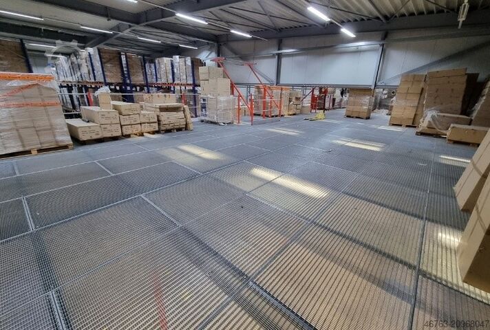 High-bay warehouse Lücht&Palm Systembaubühne