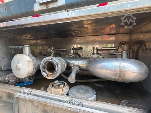 Tanker semitrailer BERGER SAPL 24 SATA Tankauflieger