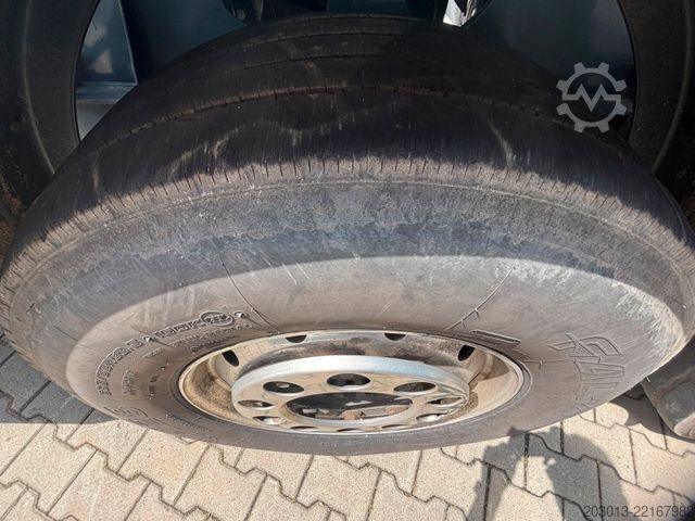 Tanker semitrailer BERGER SAPL 24 SATA Tankauflieger