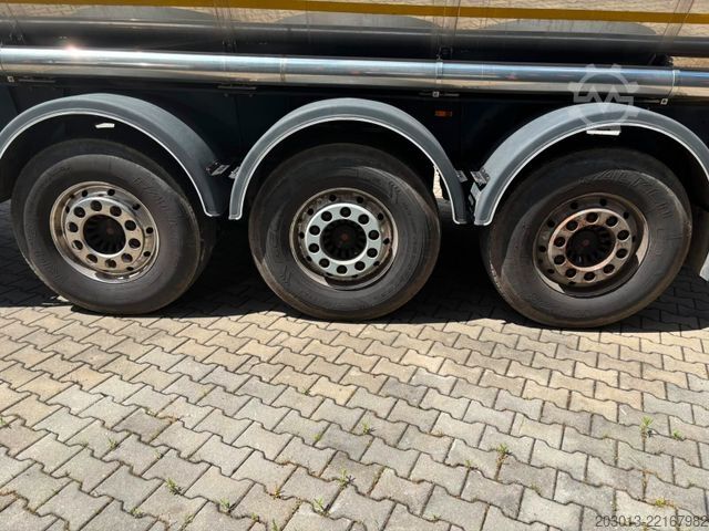 Tanker semitrailer BERGER SAPL 24 SATA Tankauflieger