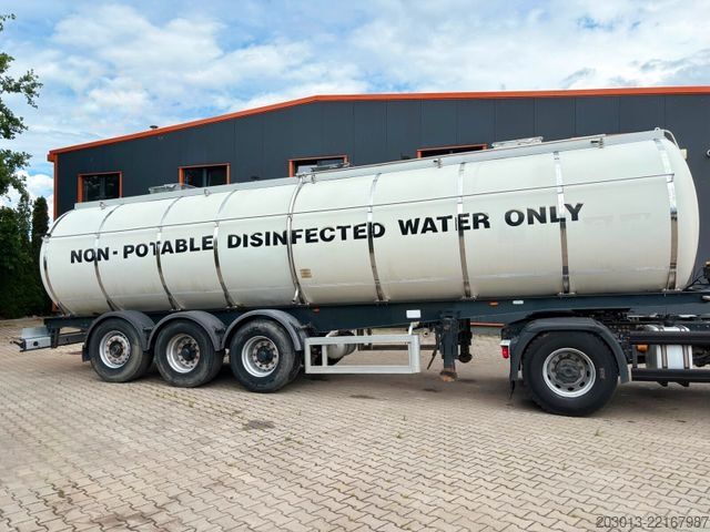 Tanker semitrailer MENCI SA105-SA35A Tankauflieger
