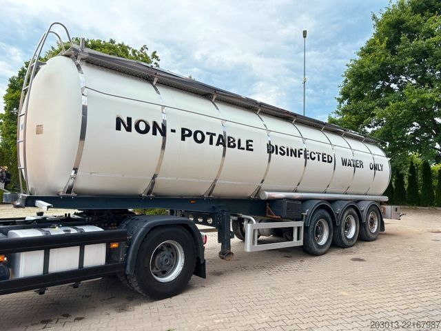 Tanker semitrailer MENCI SA105-SA35A Tankauflieger