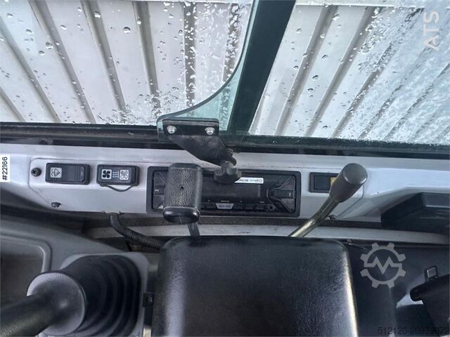 Crawler excavator Takeuchi TB216 mini digger w/ 3 buckets. See hours! WATCH V