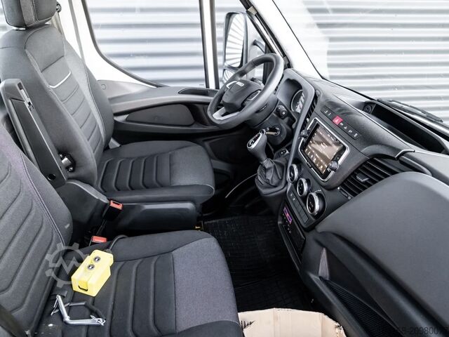 Three-way tipper with crane Iveco Daily 70C18 HA8 Kipper Kran