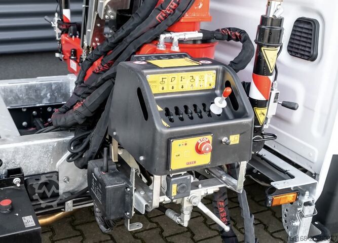 Three-way tipper with crane Iveco Daily 70C18 HA8 Kipper Kran