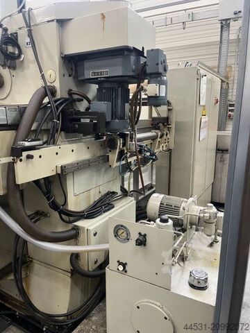 Vollautomatische Fräsmaschine Busch NF 8/32