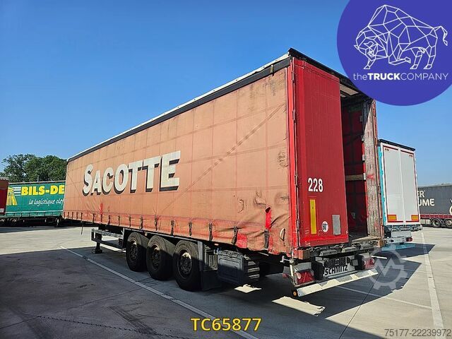 Sliding tarpaulins Schmitz Cargobull 