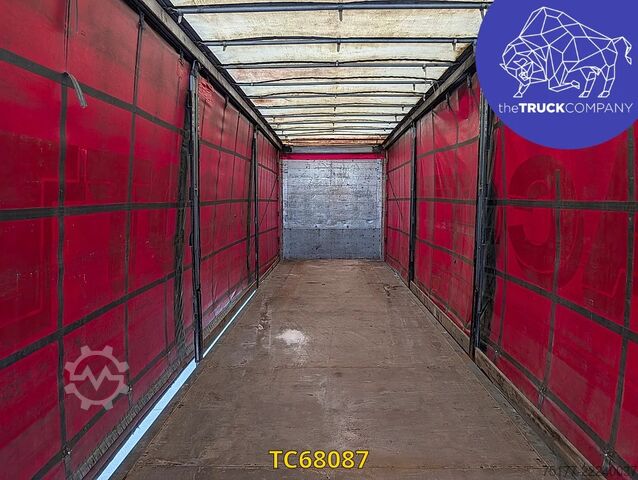 Sliding tarpaulins Schmitz Cargobull 