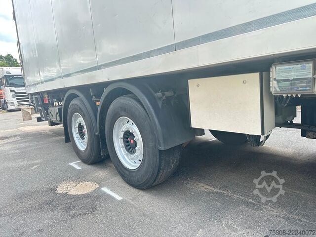 Reefer trailer  Kerscher Kühl Carrier 850 Durchlade Hydraulisch