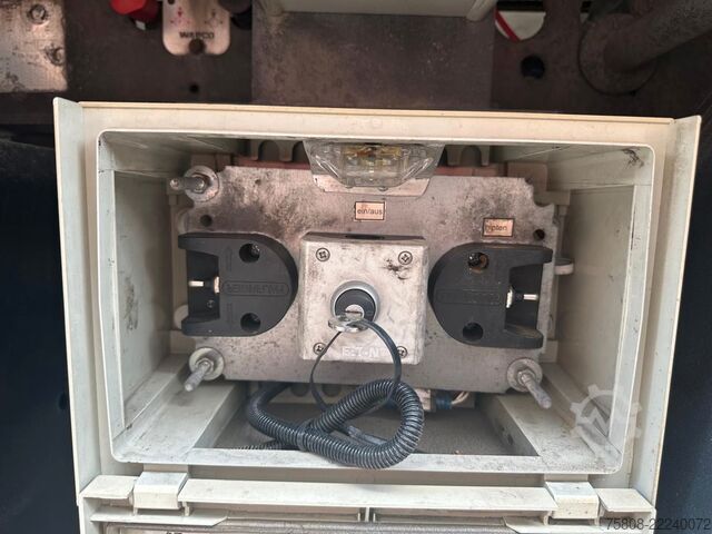 Reefer trailer  Kerscher Kühl Carrier 850 Durchlade Hydraulisch