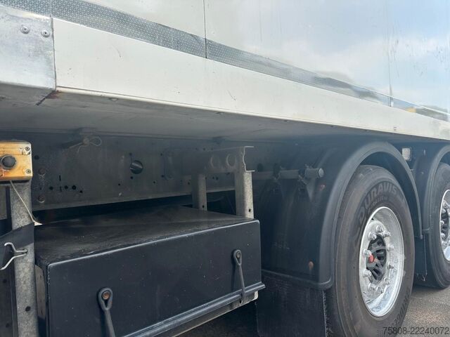 Reefer trailer  Kerscher Kühl Carrier 850 Durchlade Hydraulisch