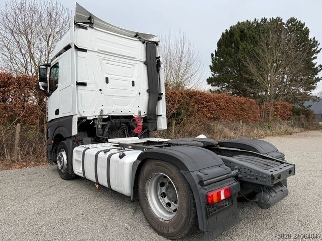 Standard tractor unit MERCEDES-BENZ Actros 1848 / Retarder