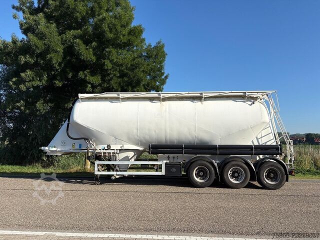 Silo Feldbinder Silo 40M3 / BPW Axles / Discbrakes