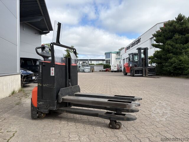High Lift stacker Toyota SWE 080 L