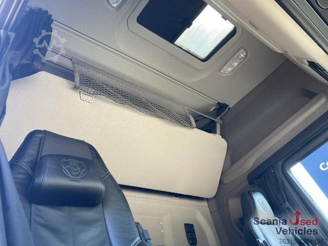 Standard tractor unit Scania R 460 - HIGHLINE - ALCOA - LEATHER - PTO