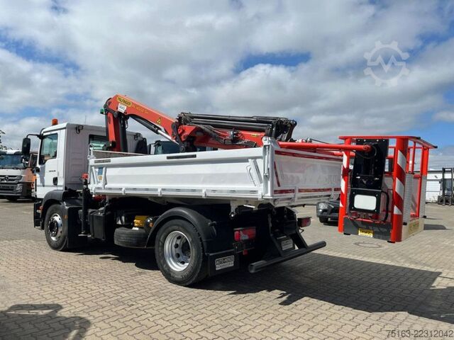 Tipper truck MAN TG-M 18.290 4x2 2-Achs Kipper Kran Funk 4xhydr+G