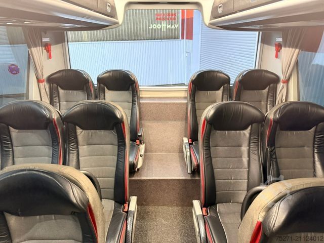 Reisebus VAN HOOL TX17 Acron | Panorama-Glasdach